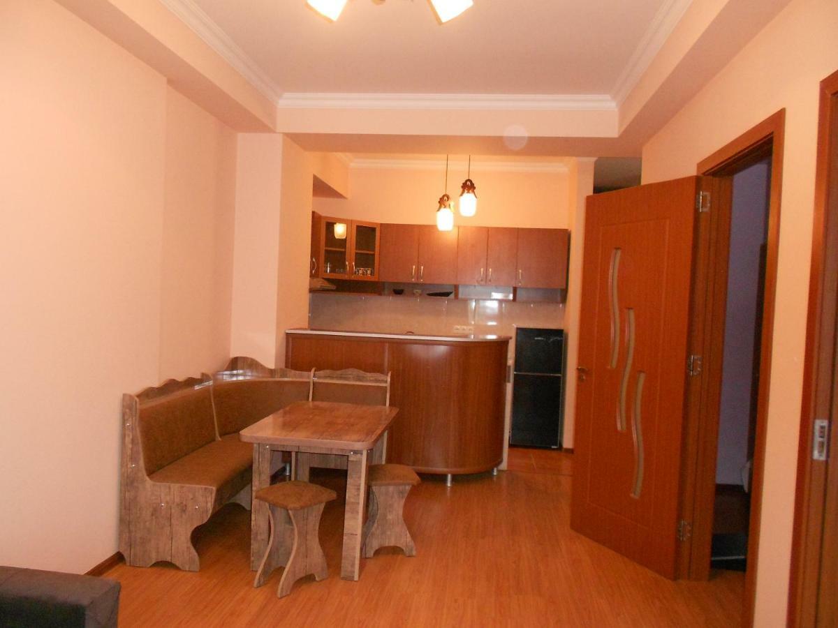 Two Bedroom Apartment Subtropic City Batumi Kültér fotó